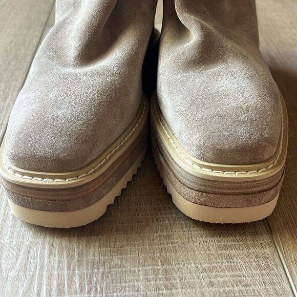 Vince Camuto Suede Omassa Wedge Boot US 7.5 - Picture 4 of 6